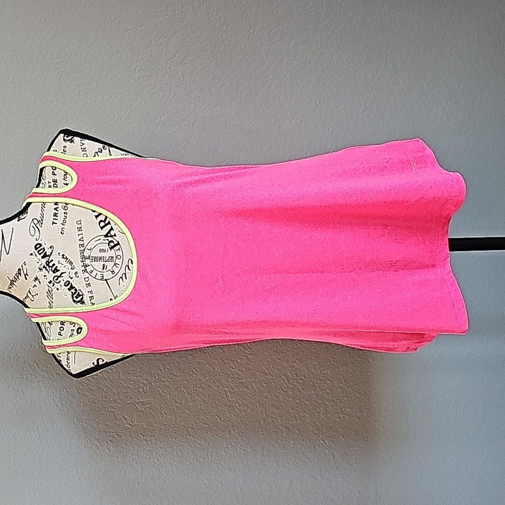 HIND WORKOUT TANK SIZE MEDIUM
